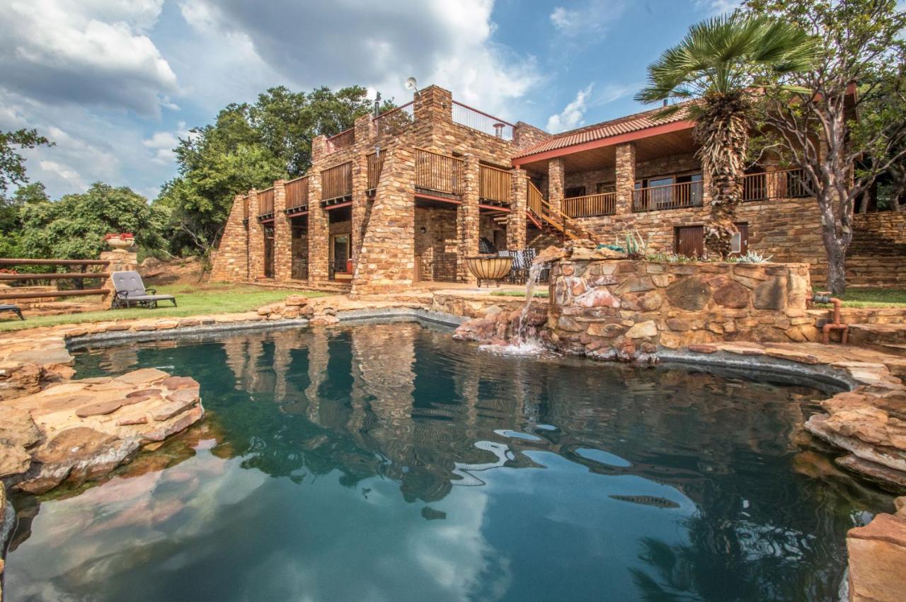 Idwala Le Ingwe Lodge Hekpoort ภายนอก รูปภาพ