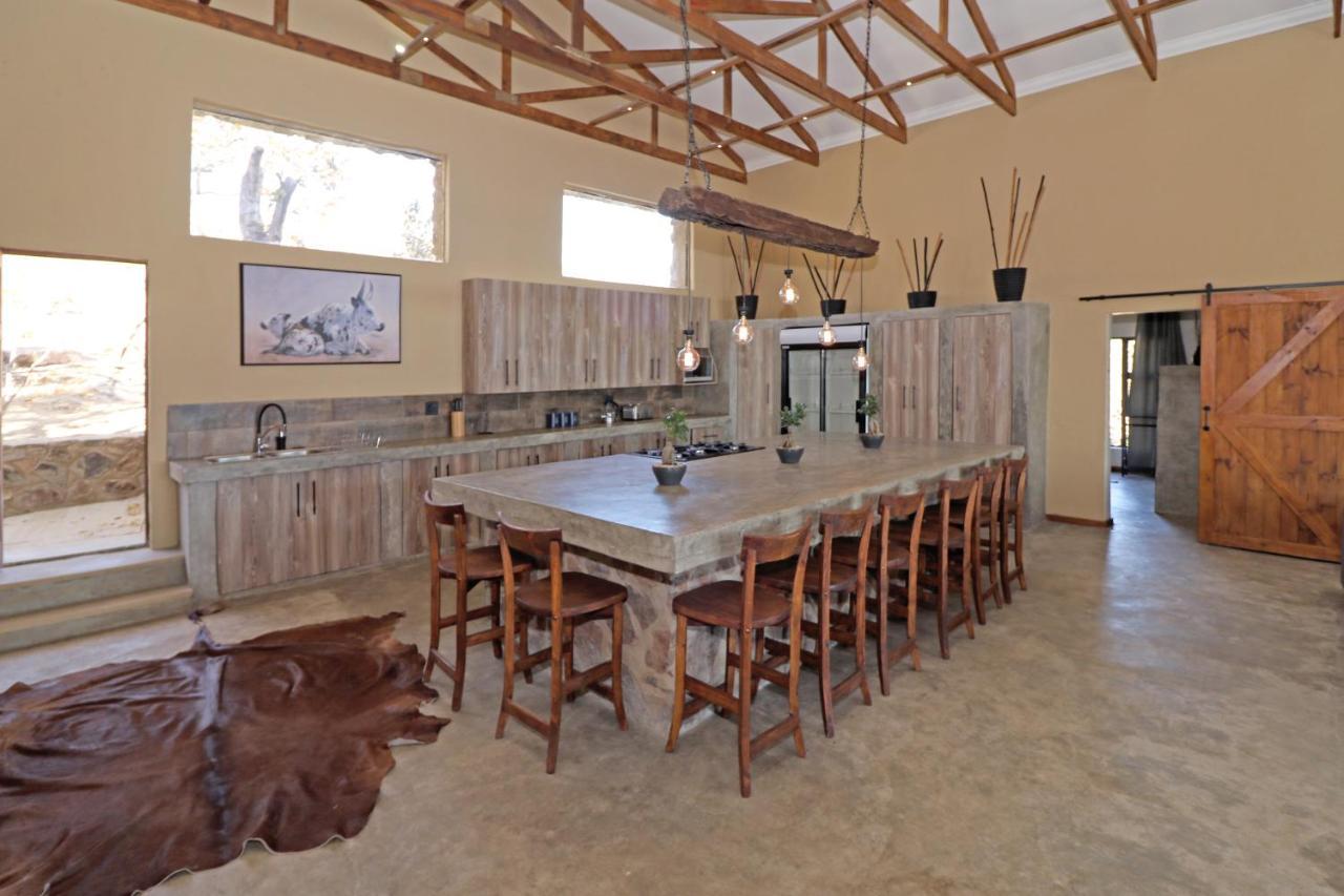 Idwala Le Ingwe Lodge Hekpoort ภายนอก รูปภาพ