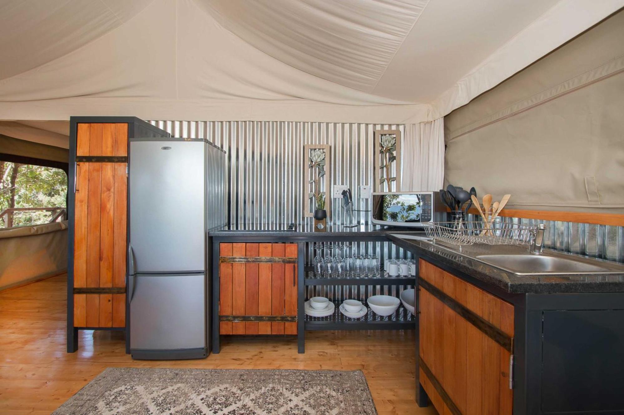 Idwala Le Ingwe Lodge Hekpoort ภายนอก รูปภาพ