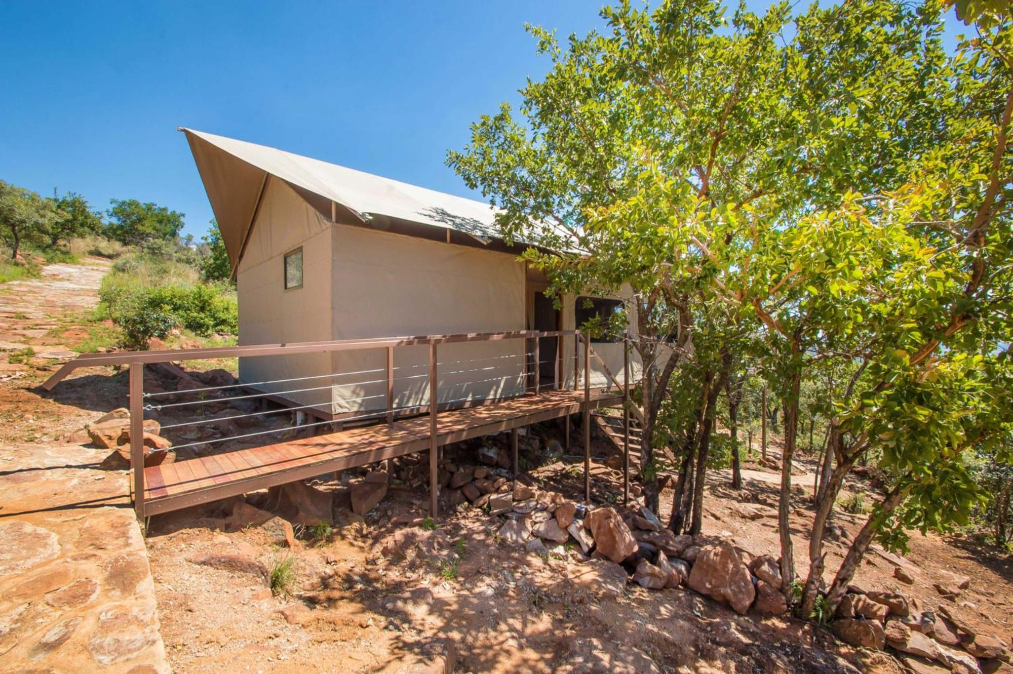 Idwala Le Ingwe Lodge Hekpoort ภายนอก รูปภาพ